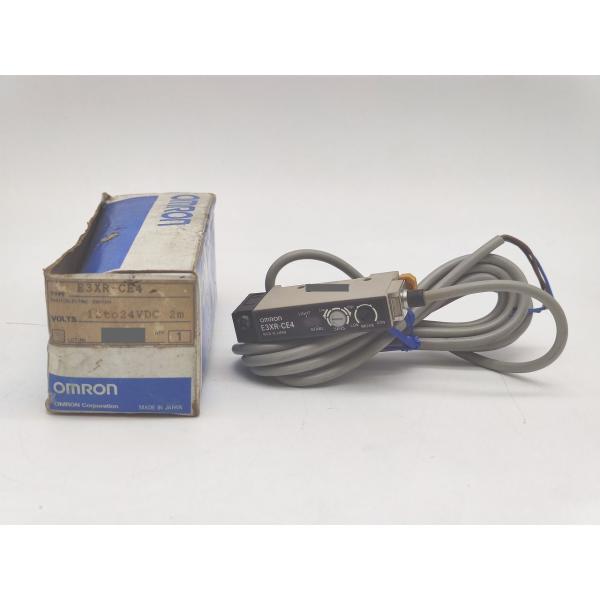 箱いたみあり 未使用 オムロン OMRON E3XR-CE4 12to24VDC 2m